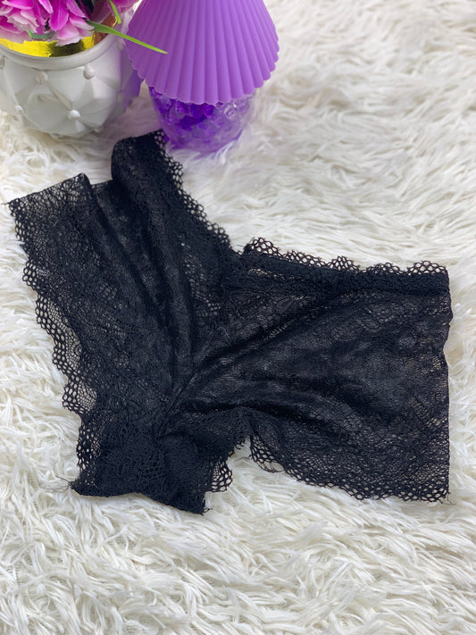 Floral Lace Bikini Panty – Soft, Breathable & Everyday Comfort